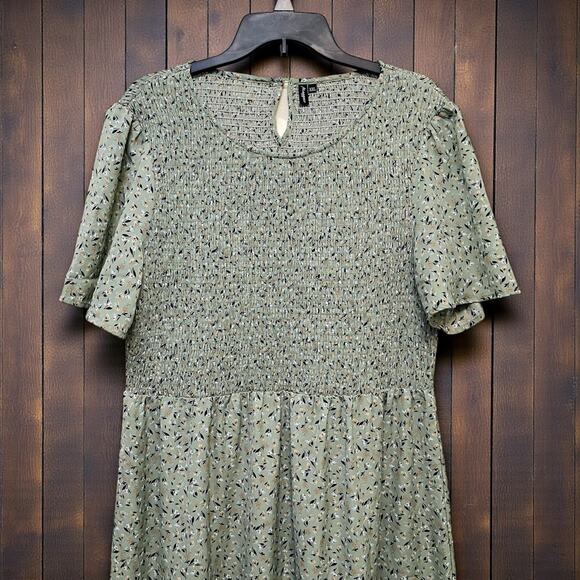 Maggeer Woman's Green Floral Dress Maxi Smocked bodice Fairycore Plus Sz XXL - Picture 2 of 5